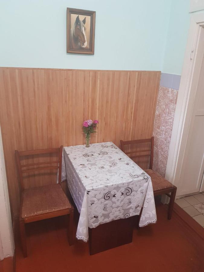 Зручна І Комфортна Квартира Недалеко Від Вокзалу І Центру Міста 리비프 외부 사진