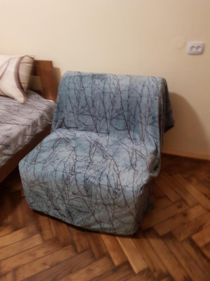 Зручна І Комфортна Квартира Недалеко Від Вокзалу І Центру Міста 리비프 외부 사진